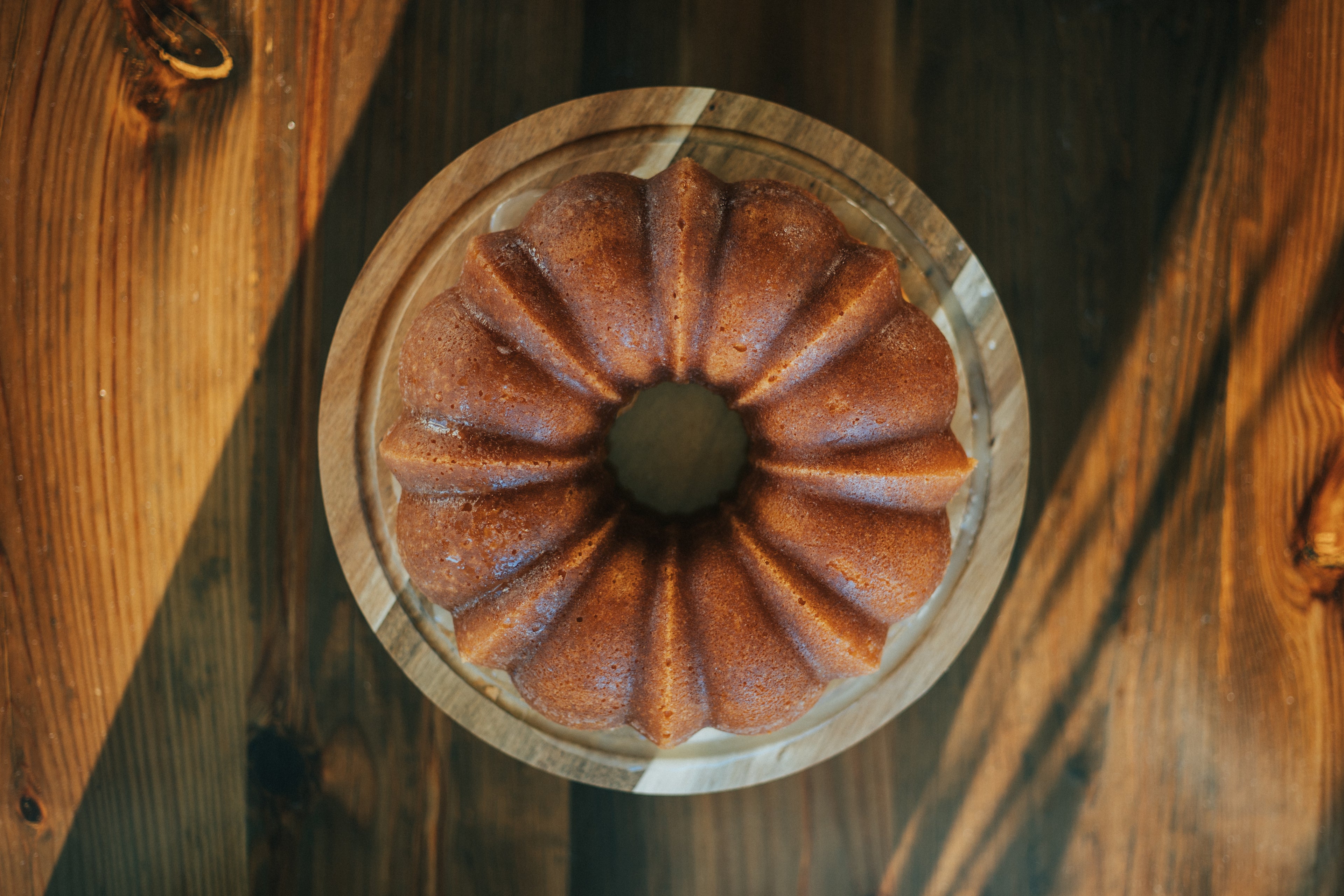 BUTTERMILK VANILLA POUND CAKE
